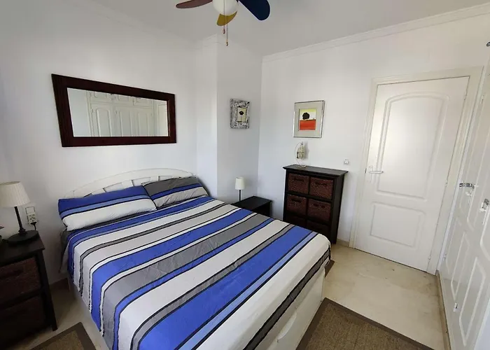 Апартаменти Isabel Apartmento *